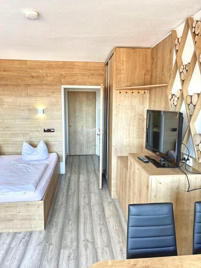 Apartmany Almberg ฟิลิปป์ซรอยท์ ภายนอก รูปภาพ
